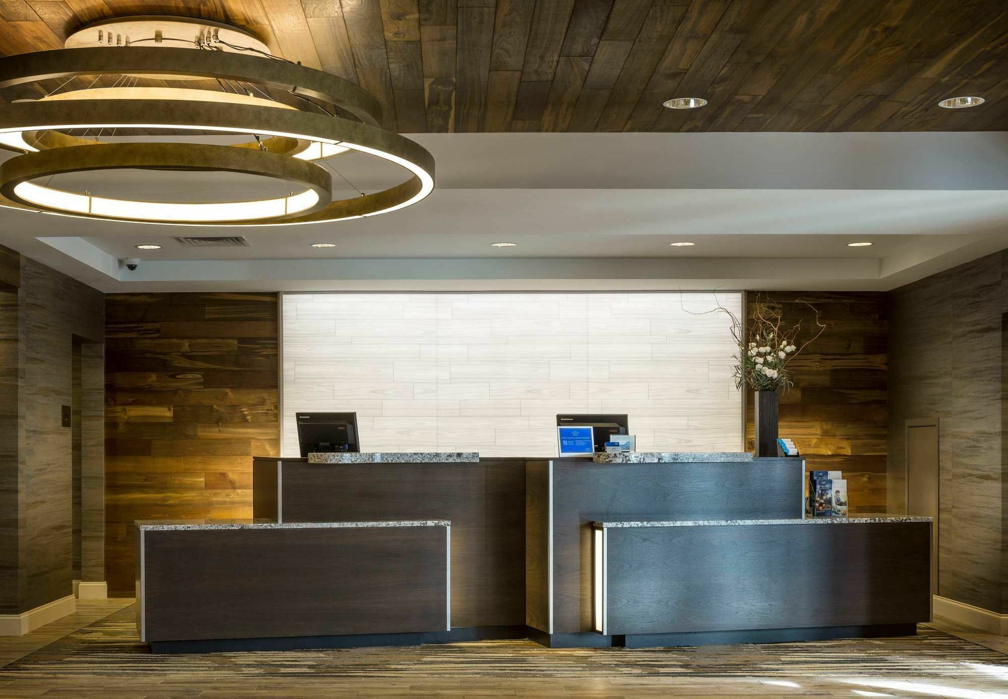 Hotel Fairfield By Marriott Stowe 3*